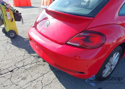 2018 Volkswagen Beetle 2.0T Coast/2.0T S from USA, damaged, VIN 3VWFD7AT8JM702207